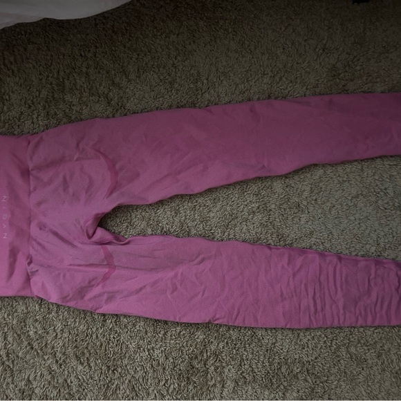 NVGTN Pink Leggings - Picture 2 of 3